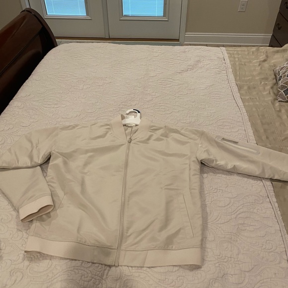 Now Balance jacket - Picture 9 of 9